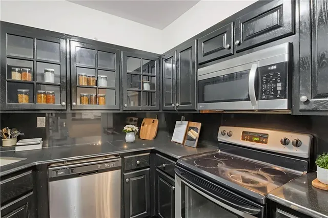 $290,000 | 2870 Pharr Ct S Northwest, Unit 2006, Atlanta, GA 30305