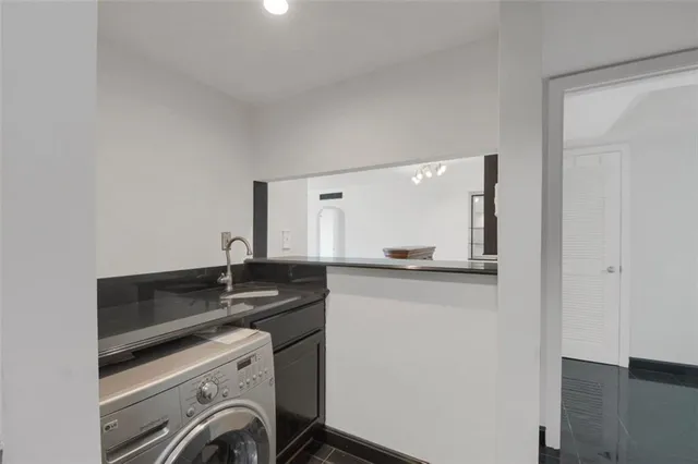 $290,000 | 2870 Pharr Ct S Northwest, Unit 2006, Atlanta, GA 30305