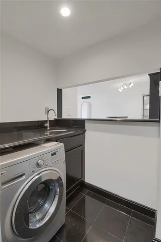 $290,000 | 2870 Pharr Ct S Northwest, Unit 2006, Atlanta, GA 30305