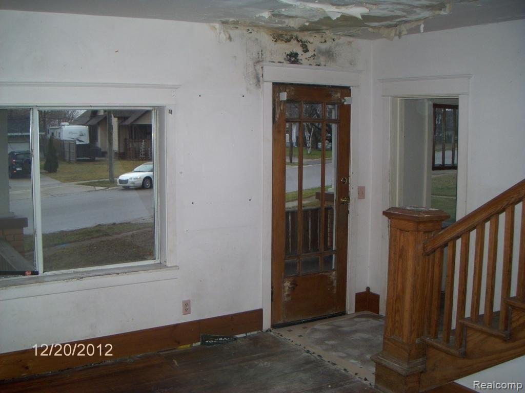 1806 Riverside Drive Port Huron, MI 48060 - Photo 5 of 12 015_1024x768.jpg