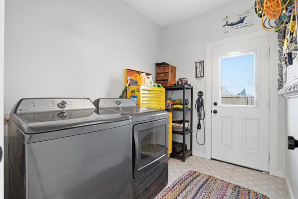 $2,500 | 2613 Lorraine Street, Houston, TX 77026