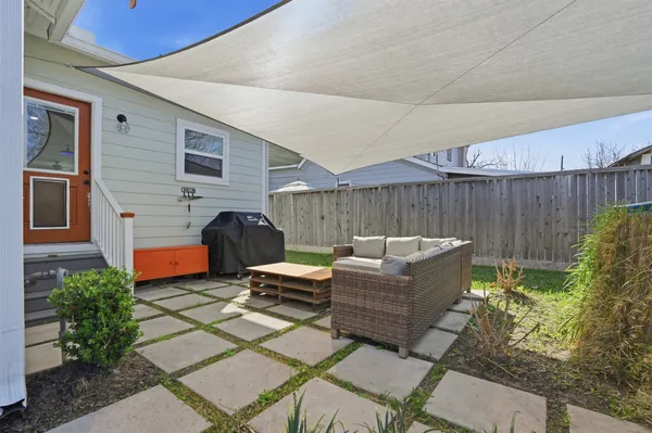 $2,500 | 2613 Lorraine Street, Houston, TX 77026