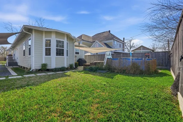 $2,600 | 2613 Lorraine Street, Houston, TX 77026