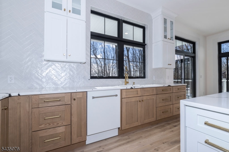 264 Ridge Road Watchung, NJ 07069 - Photo 7 of 28