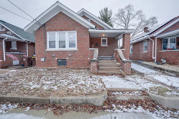 $1,400 | 2403 Elm Street, Rockford, IL 61102