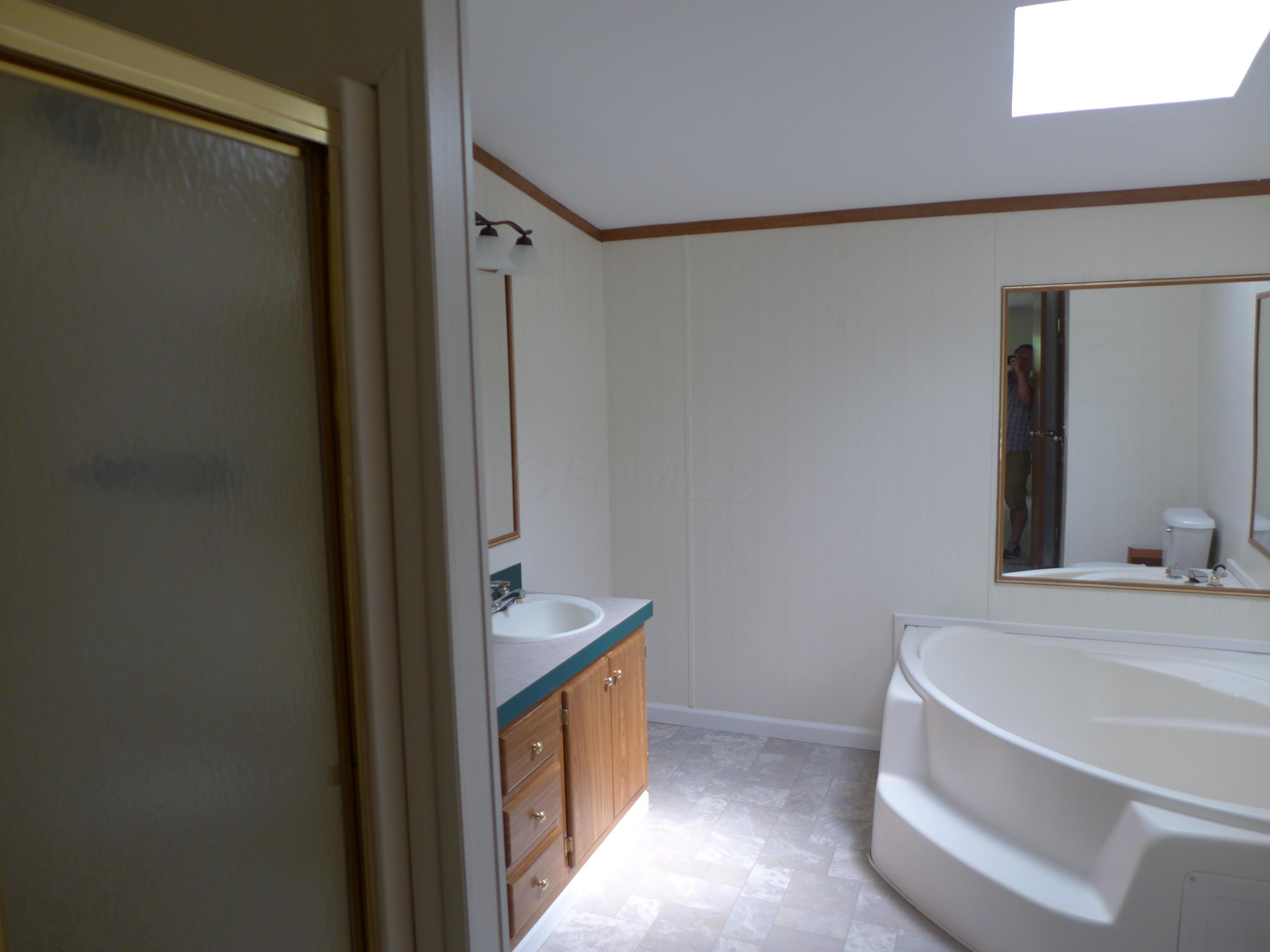 7280 Bohemian Road Southeast Corning, OH 43730 - Photo 9 of 12
