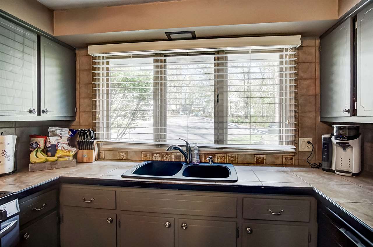 5803 Rosedale Drive Fort Wayne, IN 46804 - Photo 11 of 26 Gallery Image 11