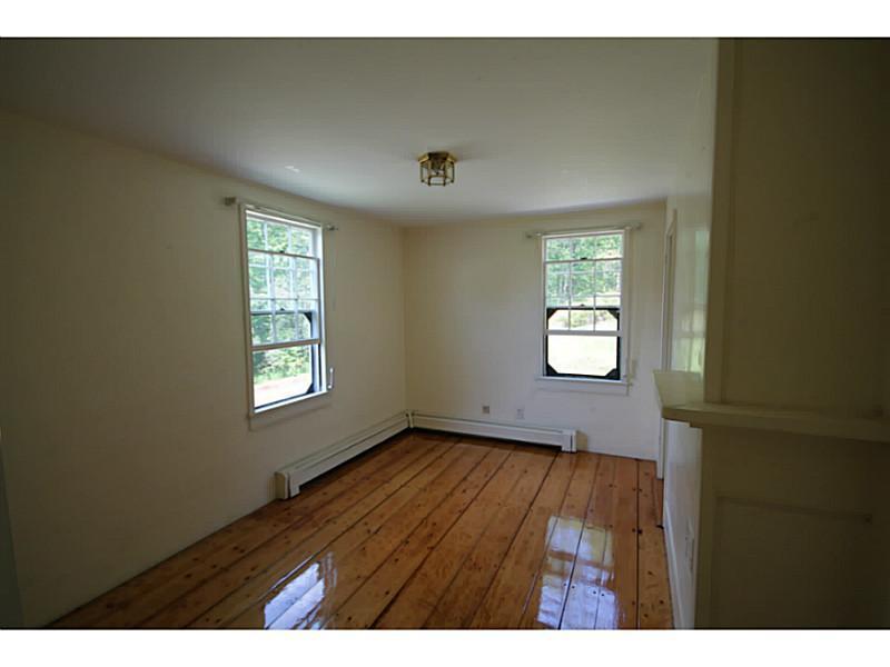 558 Back River Road Boothbay, ME 04537 - Photo 7 of 18 Den/Family/Great Room. First floor...