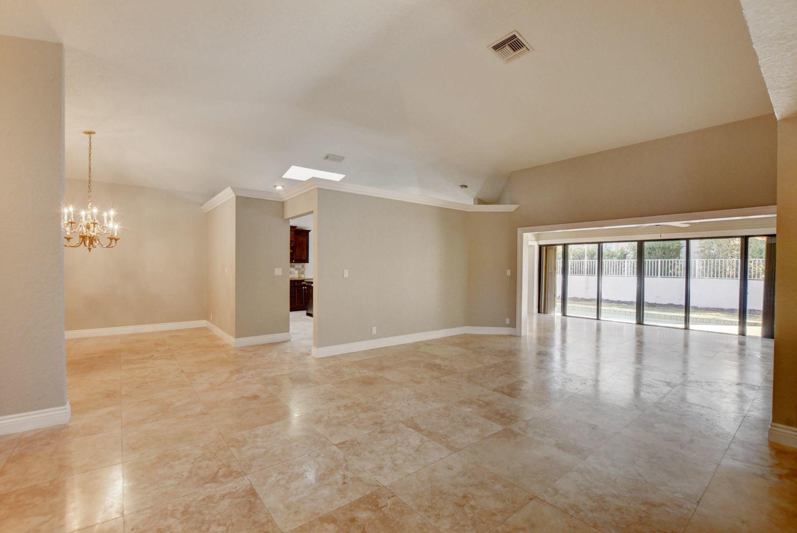 Living/Dining freshly painted