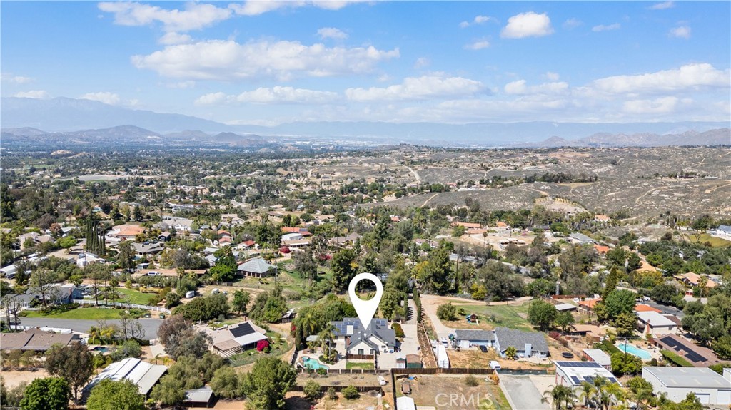 16872 Iris Avenue Riverside, CA 92504 - Photo 43 of 45