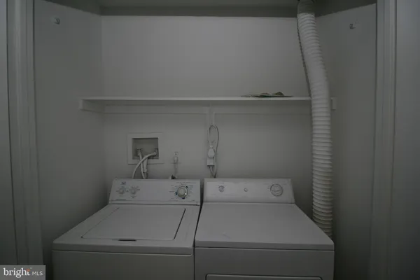 $2,400 | 114 Barnsfield Court, Unit 219, Gaithersburg, MD 20878