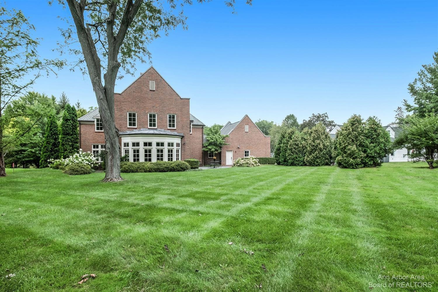 2106 Londonderry Road Ann Arbor, MI 48104 - Photo 3 of 75 Photo 3