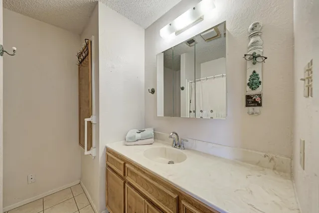 $399,900 | 125 Winding Way, Sunrise Beach, TX 78643