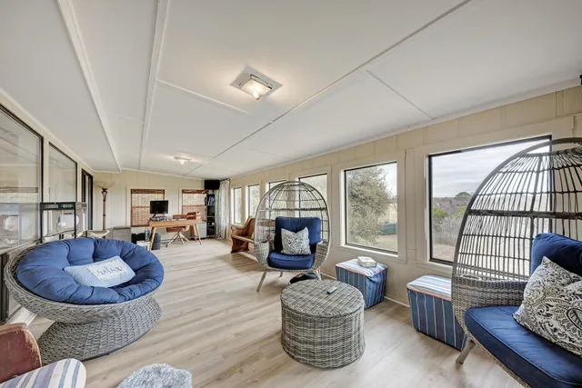 $399,900 | 125 Winding Way, Sunrise Beach, TX 78643