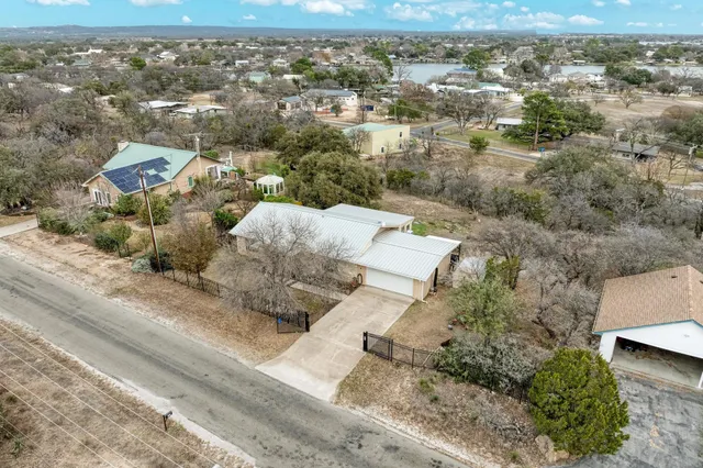 $399,900 | 125 Winding Way, Sunrise Beach, TX 78643