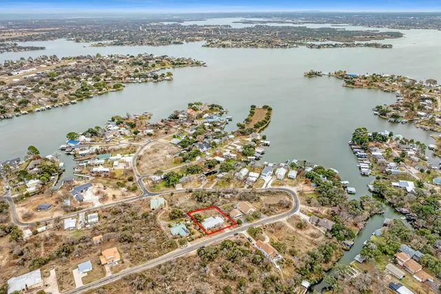 $399,900 | 125 Winding Way, Sunrise Beach, TX 78643