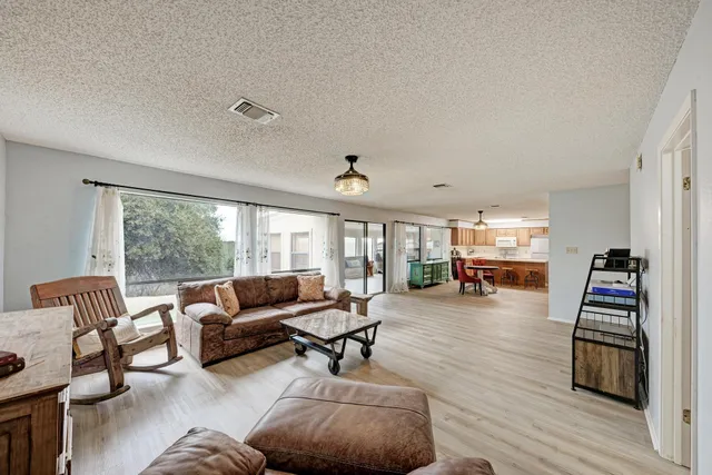 $399,900 | 125 Winding Way, Sunrise Beach, TX 78643