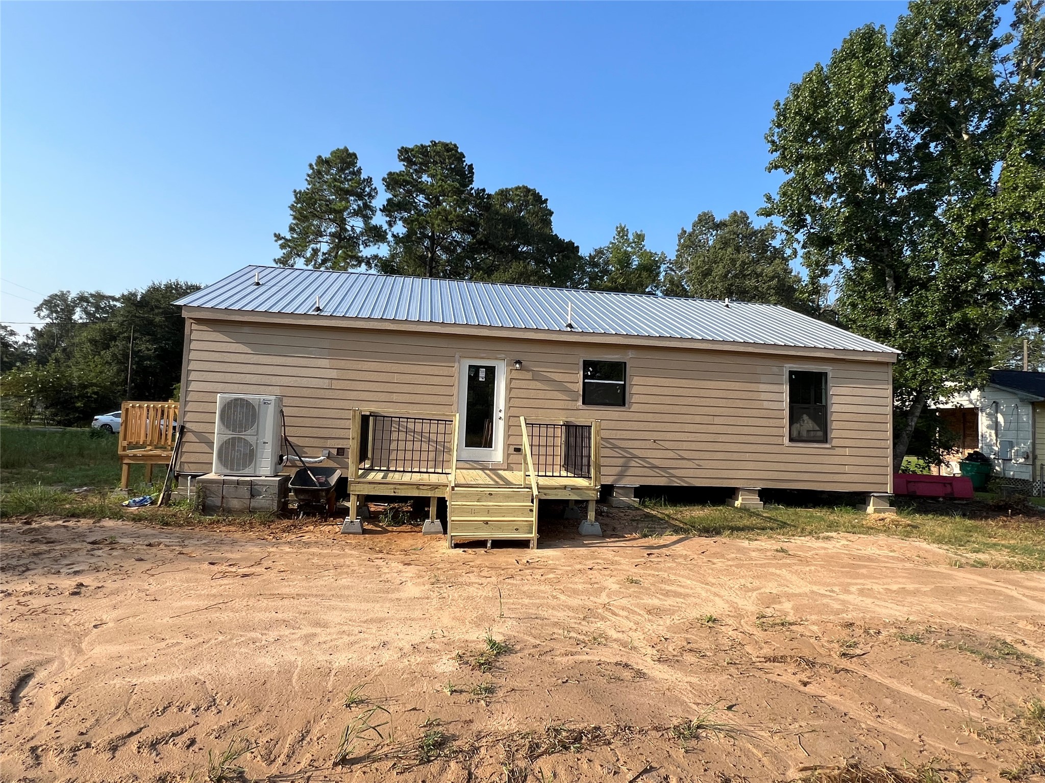 907 Daniel Street Cleveland, TX 77327 - Photo 11 of 45 Back yard