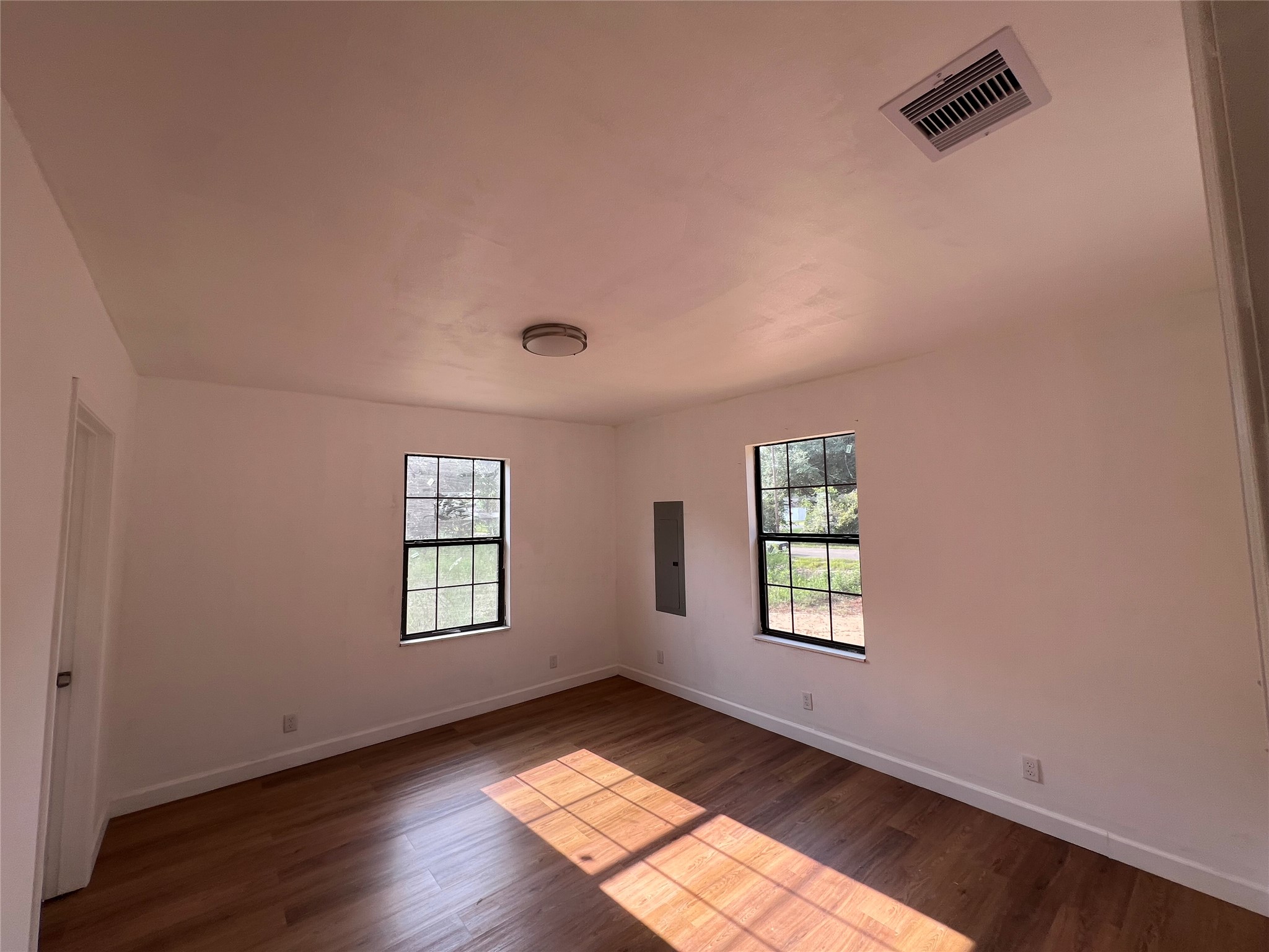 907 Daniel Street Cleveland, TX 77327 - Photo 30 of 45 Primary Bed room