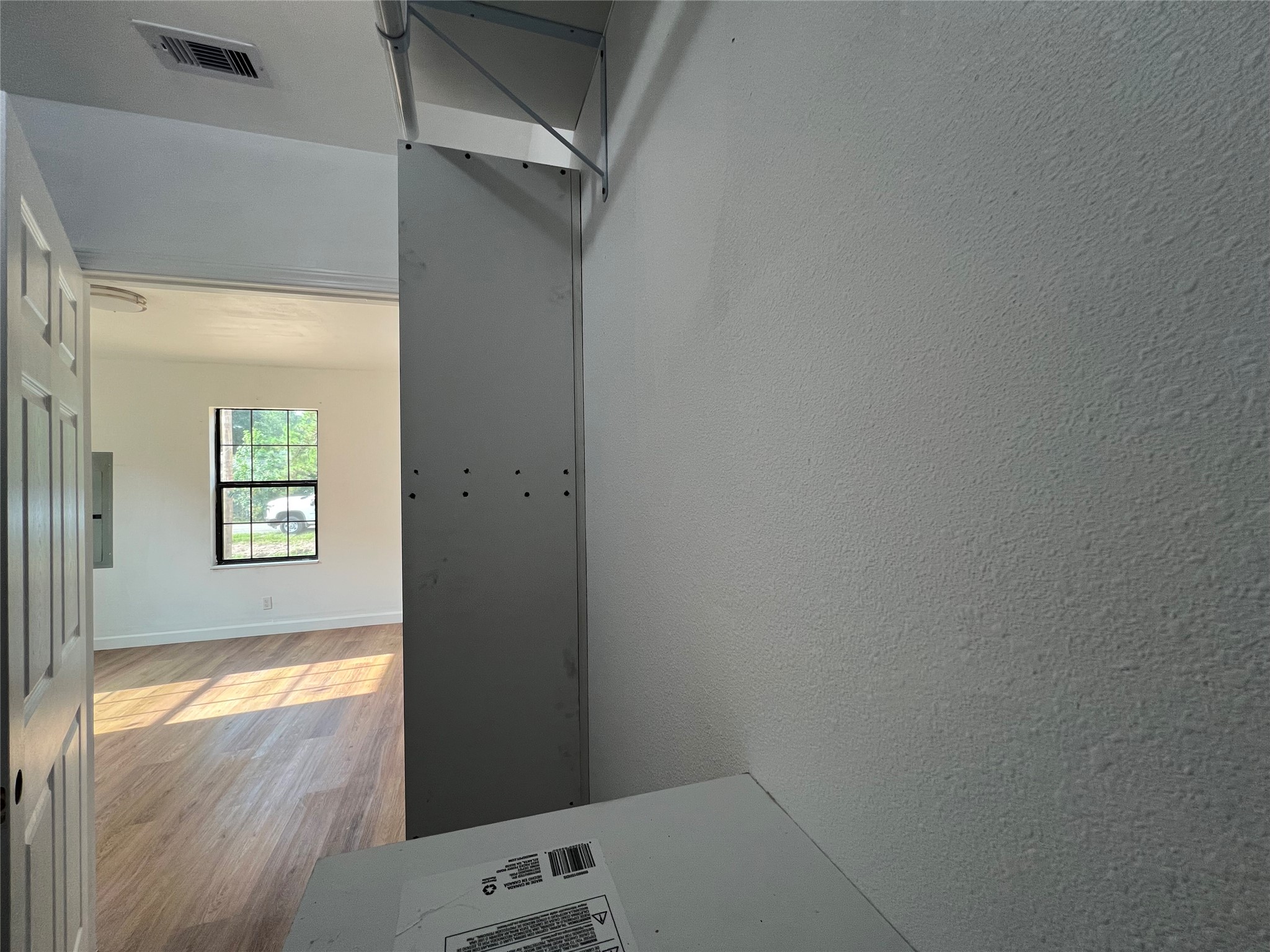 907 Daniel Street Cleveland, TX 77327 - Photo 35 of 45 Hallway to living room from the left side of the home