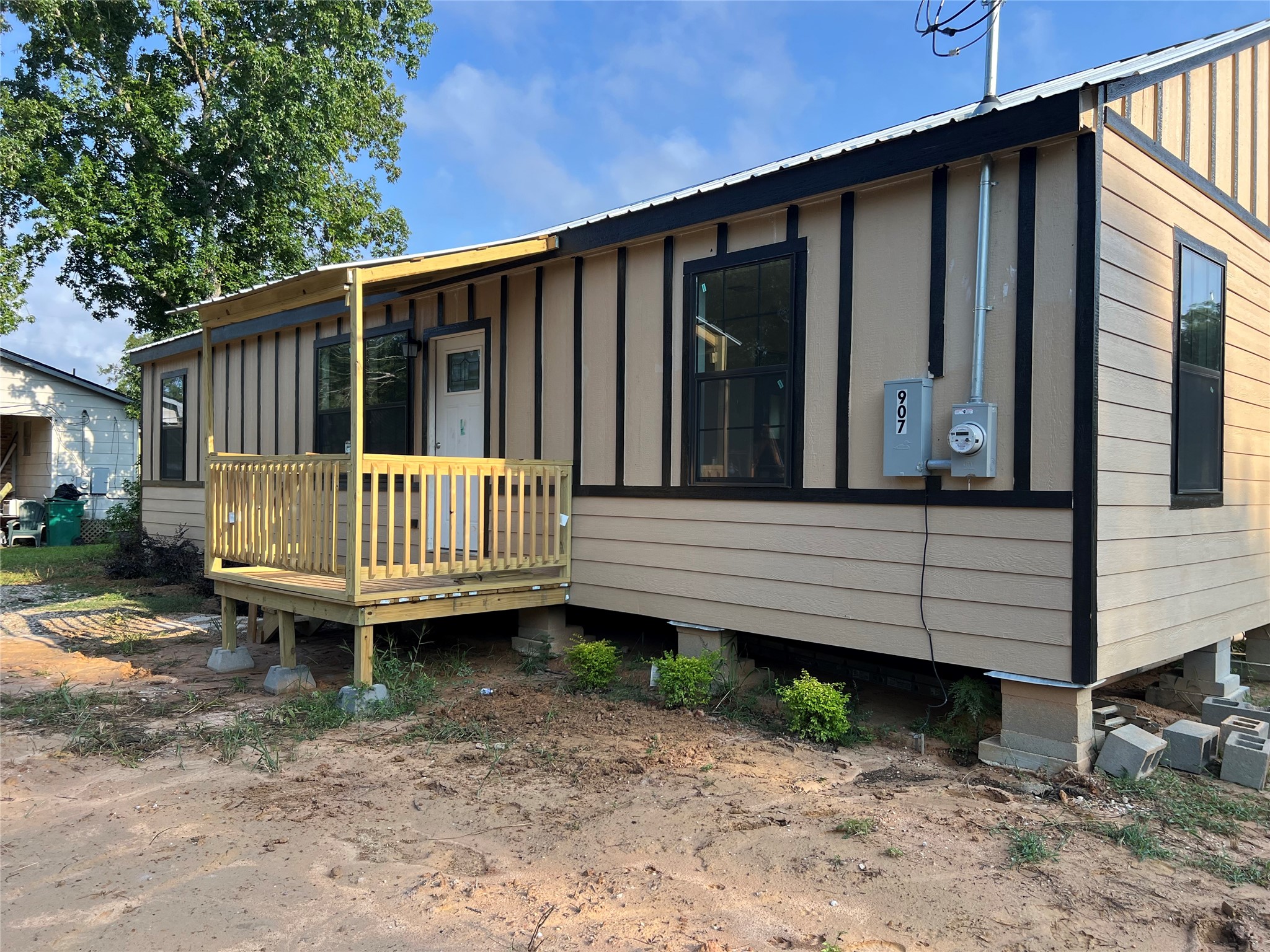907 Daniel Street Cleveland, TX 77327 - Photo 6 of 45 Front Porch