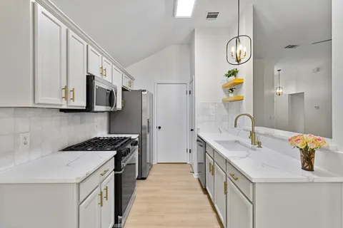 $279,900 | 1104 Rockrose Court, Leander, TX 78641