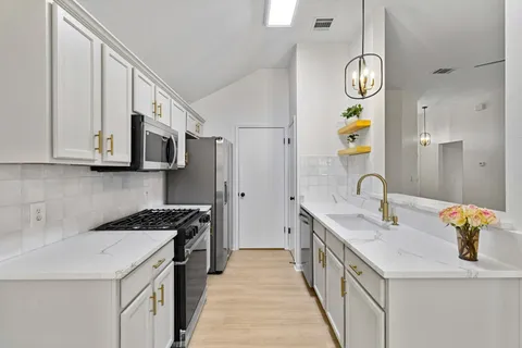 $279,900 | 1104 Rockrose Court, Leander, TX 78641