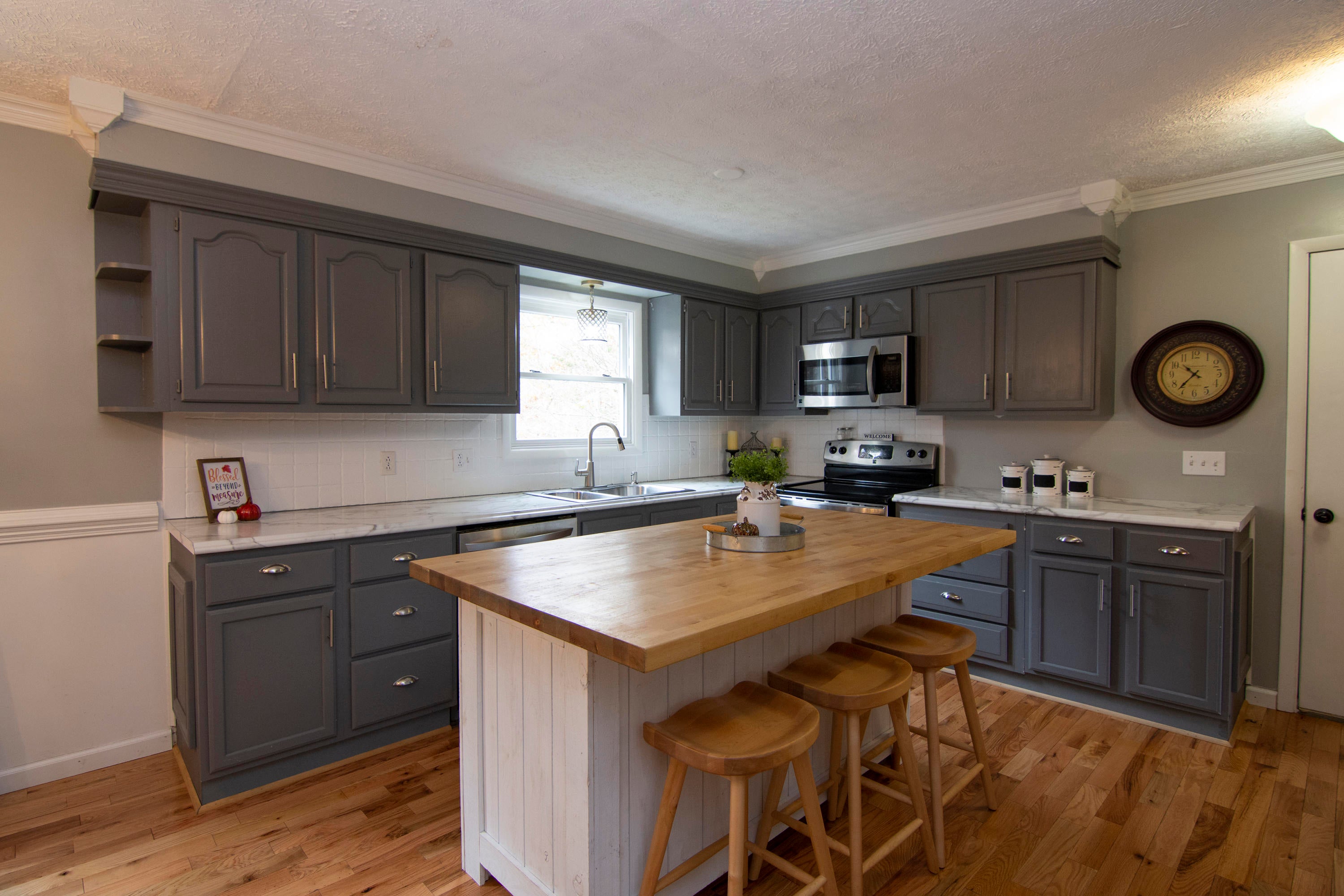2114 Stone House Road Caldwell, WV 24925 - Photo 21 of 46 Gallery Image 21