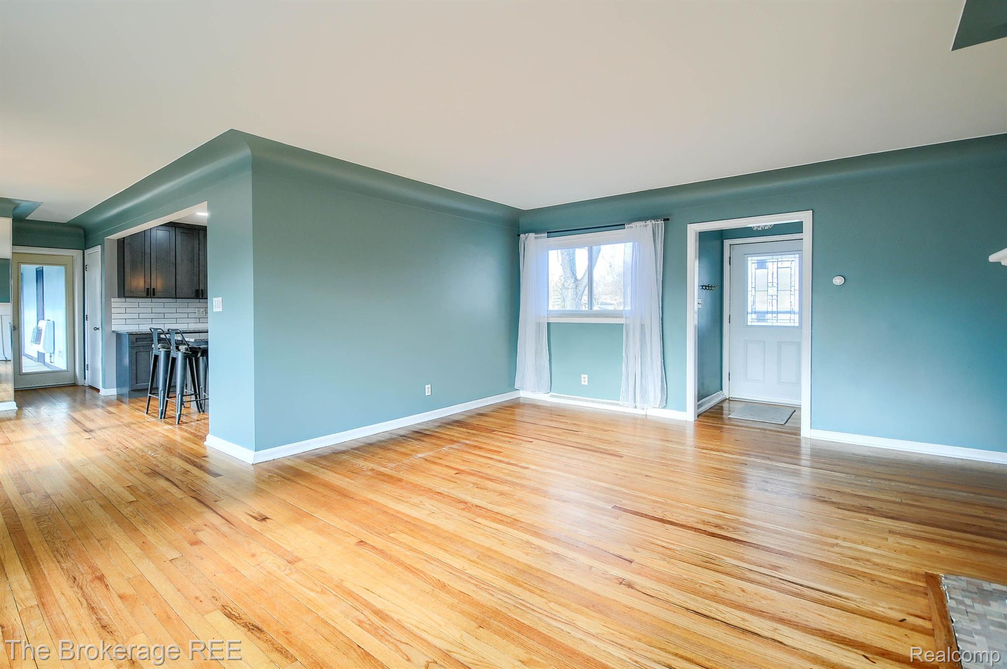 7054 Brewer Road Flint, MI 48507 - Photo 10 of 33 Gallery Image 10