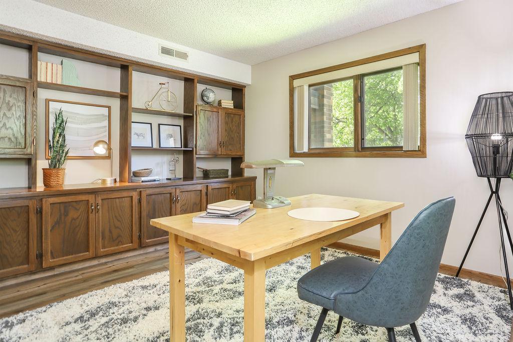 220 8th Street South, Unit B2 Fargo, ND 58103 - Photo 11 of 29