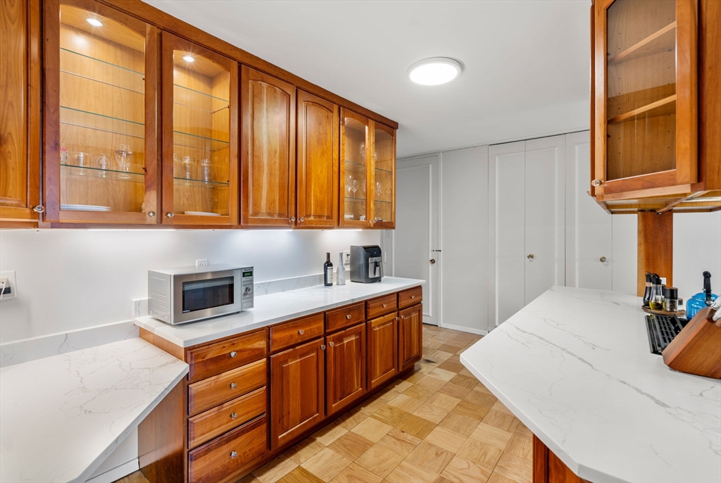 85 East India Row, Unit 14G Boston, MA 02110 - Photo 5 of 29