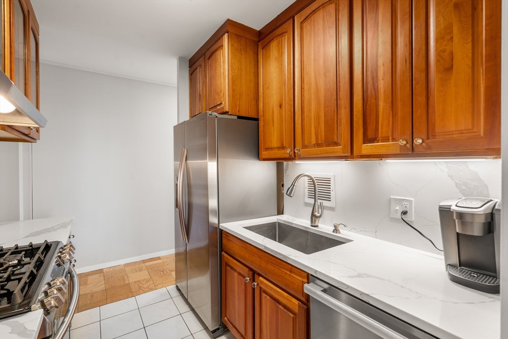 85 East India Row, Unit 14G Boston, MA 02110 - Photo 7 of 29