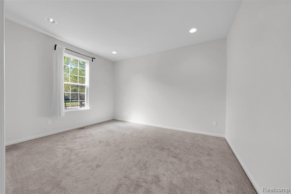 3236 Curtis Road Wixom, MI 48393 - Photo 25 of 40 Gallery Image 25