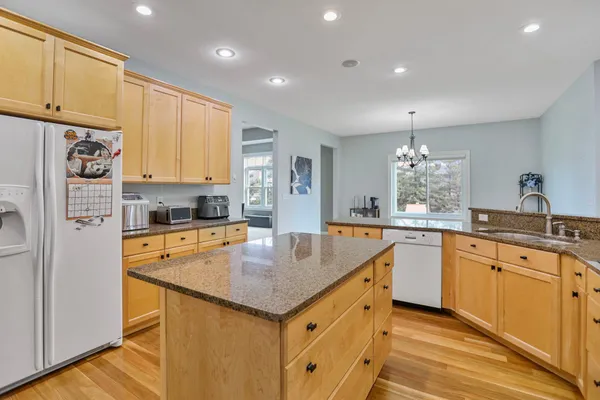 $650,000 | 1929 Woodcrest Drive Northeast, Owatonna, MN 55060