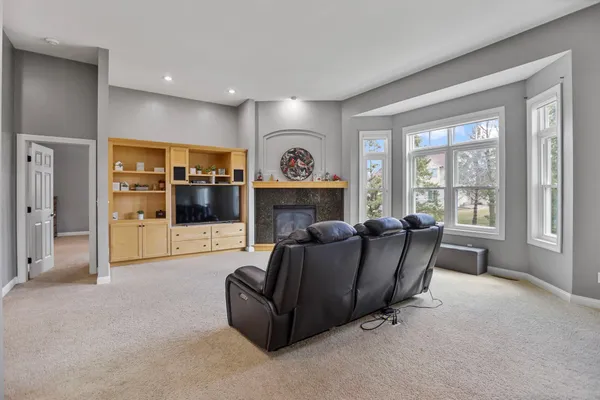 $650,000 | 1929 Woodcrest Drive Northeast, Owatonna, MN 55060