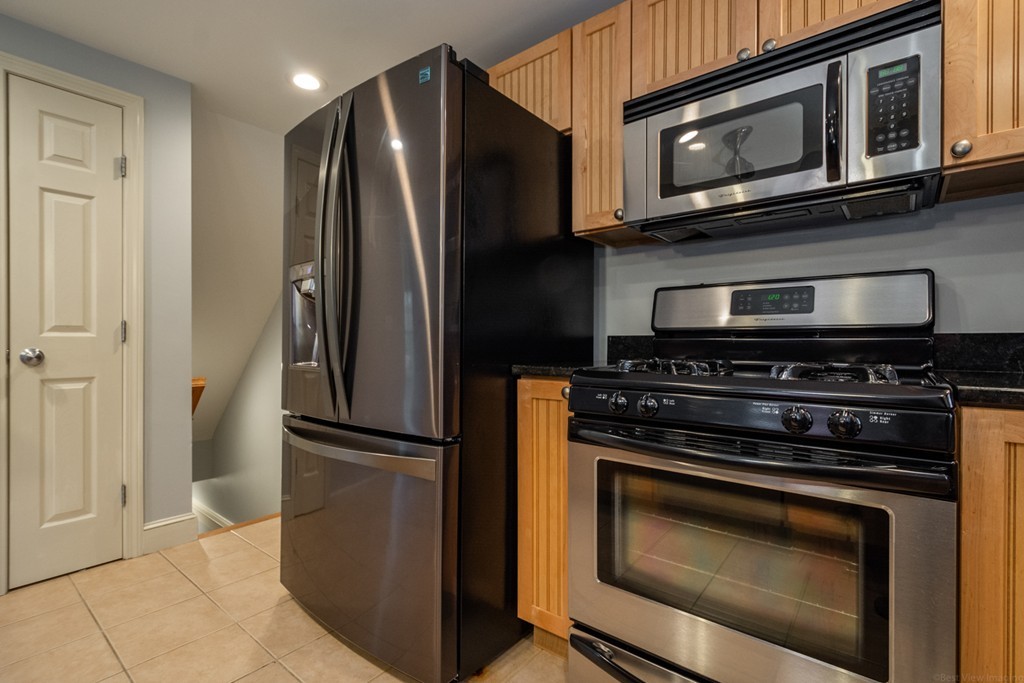24 Turtle Brook Road, Unit 24 Canton, MA 02021 - Photo 9 of 29 Gallery Image 9