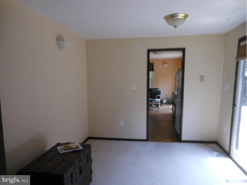 149 Magnolia Road Sterling, VA 20164 - Photo 13 of 27 Living dining combo
