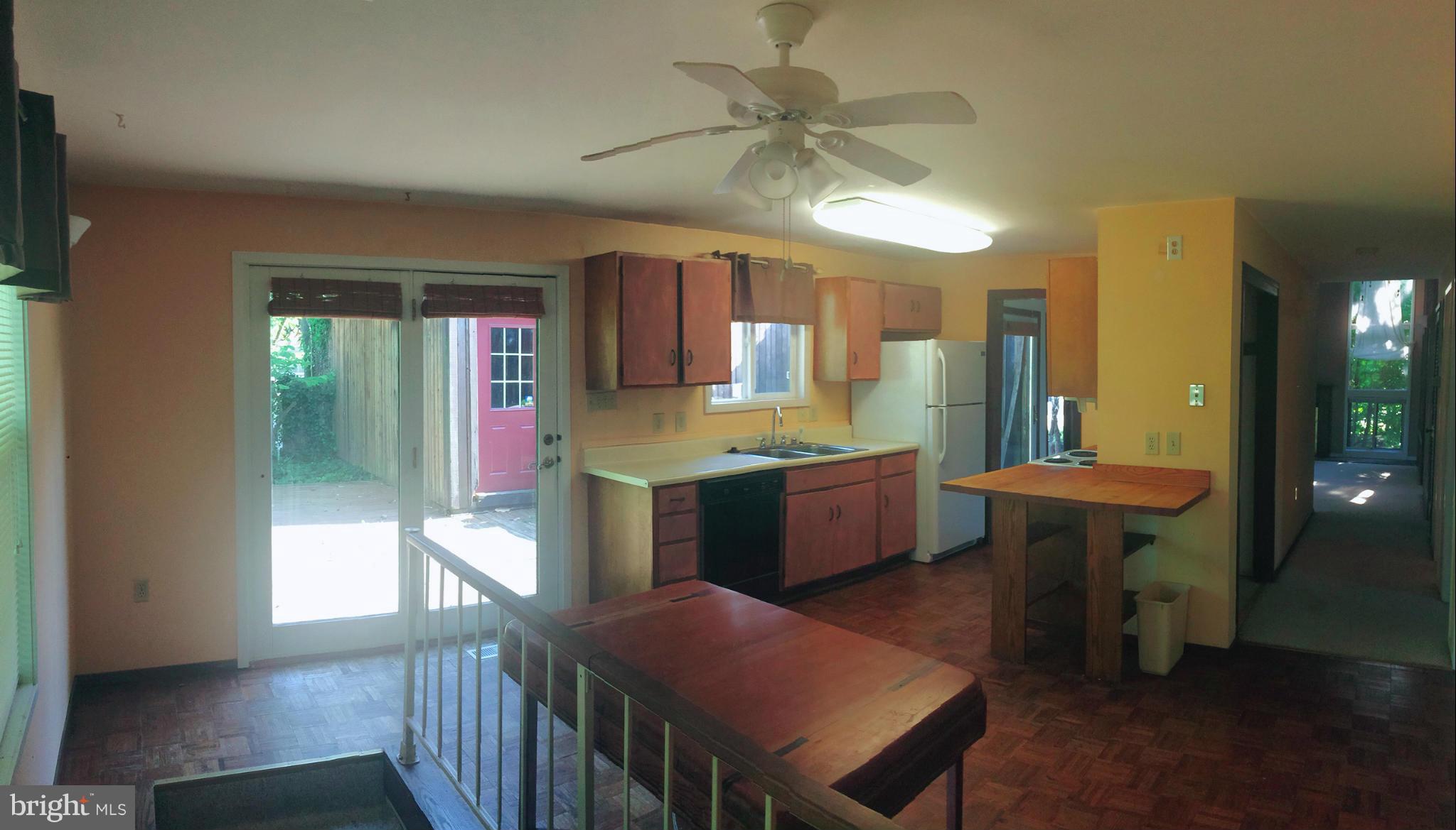 149 Magnolia Road Sterling, VA 20164 - Photo 9 of 27 Kitchen