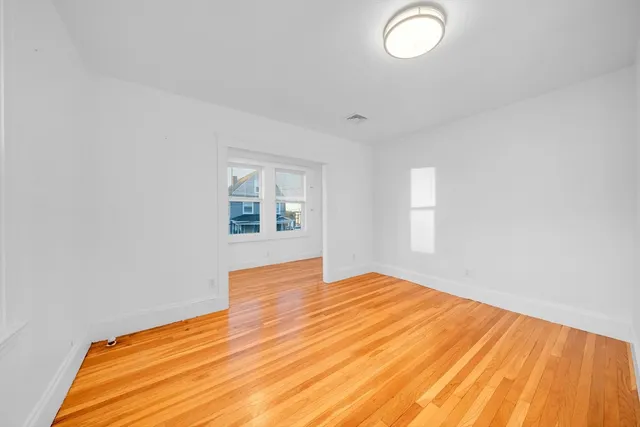 $3,300 | 127 Henry Avenue, Unit 2A, Lynn, MA 01902