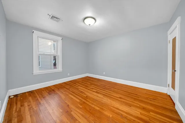 $3,300 | 127 Henry Avenue, Unit 2A, Lynn, MA 01902