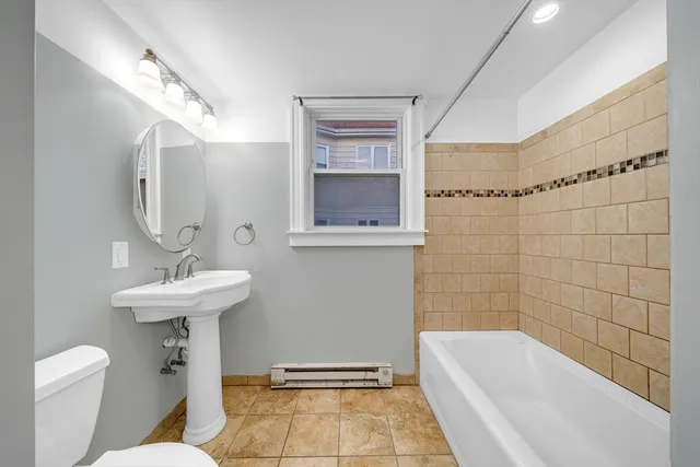 $3,300 | 127 Henry Avenue, Unit 2A, Lynn, MA 01902