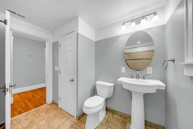 $3,300 | 127 Henry Avenue, Unit 2A, Lynn, MA 01902