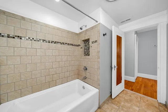 $3,300 | 127 Henry Avenue, Unit 2A, Lynn, MA 01902