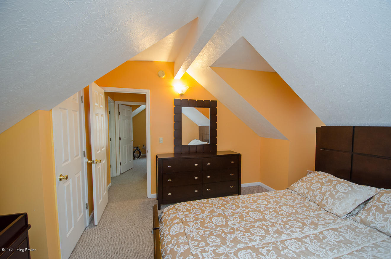 6925 Matthews Road Louisville, KY 40258 - Photo 12 of 25 Bed 1