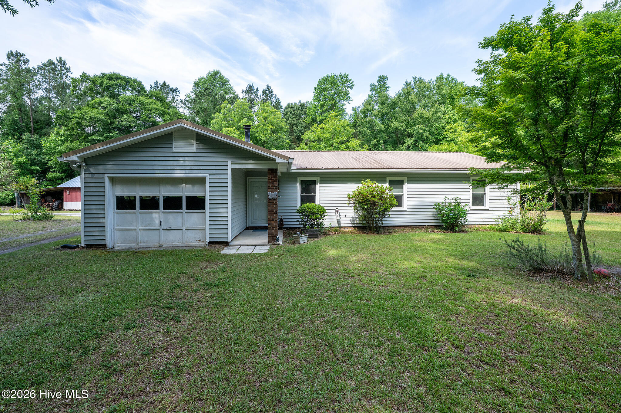 5101 Sand Ridge Road New Bern, NC 28560 - Photo 7 of 48 Welcome Home!