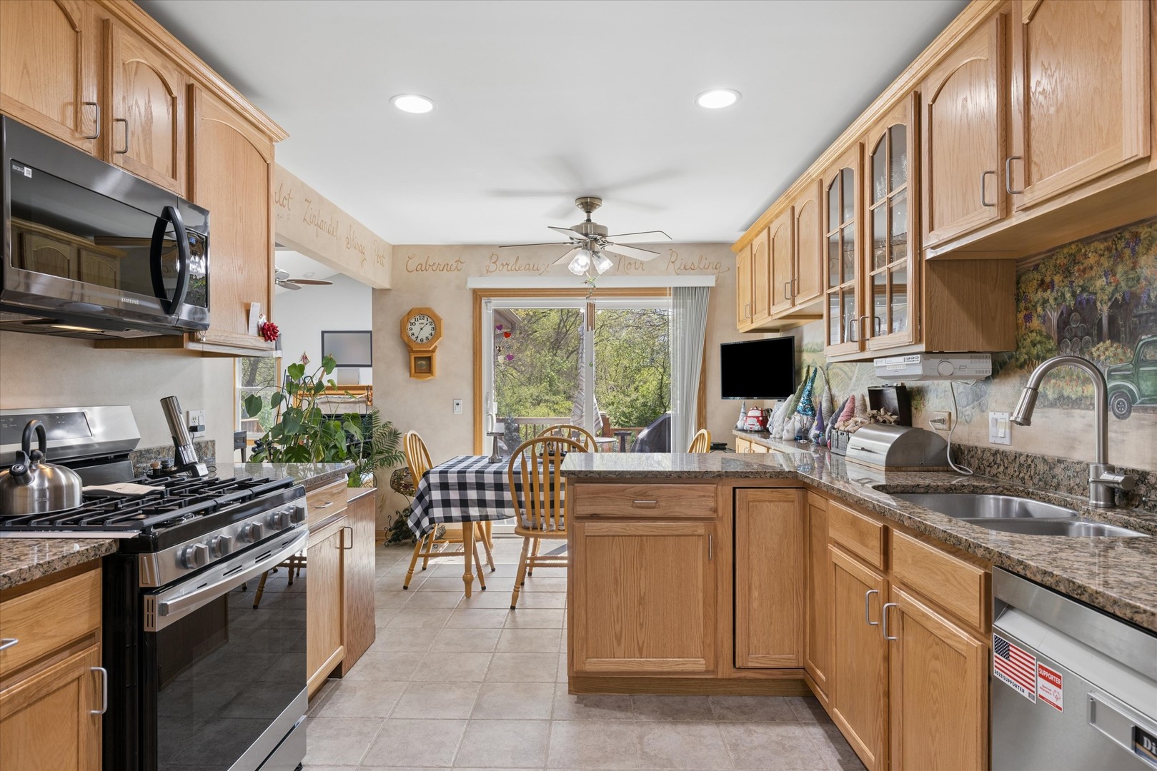 1479 Mackenzie Lane Elgin, IL 60120 - Photo 8 of 26