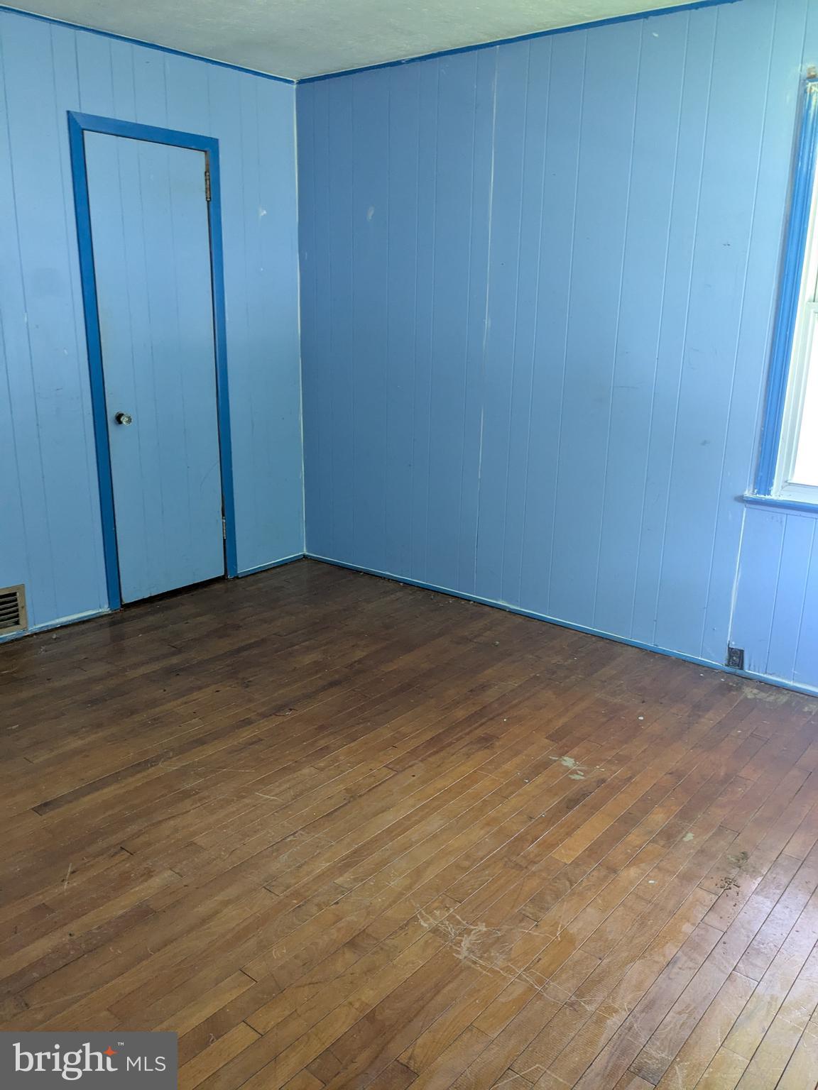 195 Franklyn Road Trenton, NJ 08628 - Photo 8 of 22 Gallery Image 8
