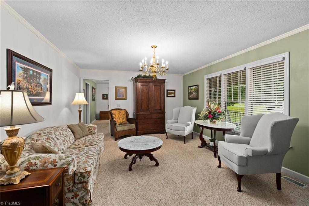 1357 Old Cox Road Asheboro, NC 27205 - Photo 9 of 46 Gallery Image 9