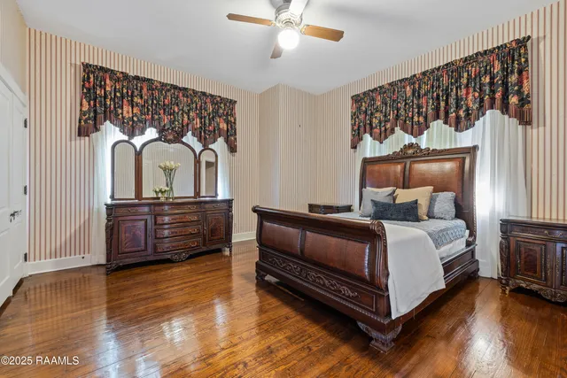 $1,275,000 | 623 East Main Street, New Iberia, LA 70560