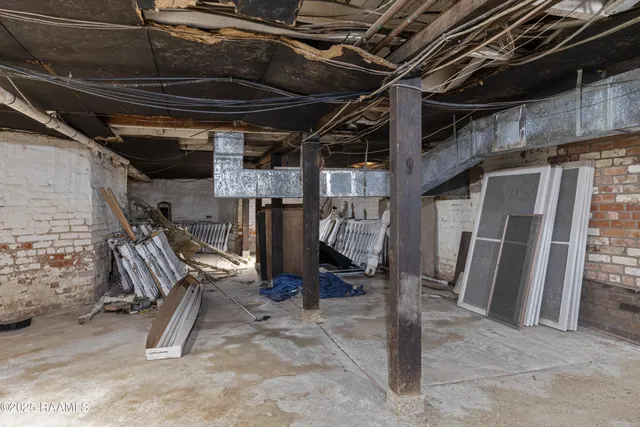 $1,275,000 | 623 East Main Street, New Iberia, LA 70560